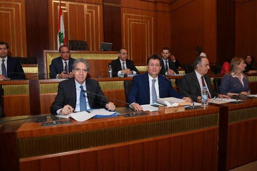 مشروع الموازنة: وزني «يهرّب» مسح أملاك الدولة