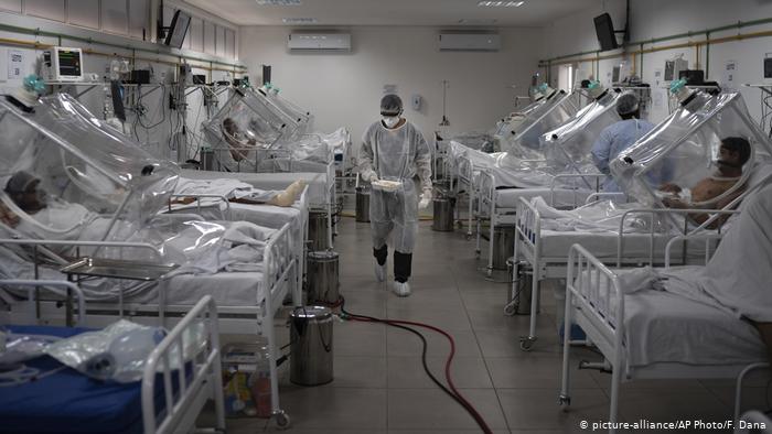 مؤامرة في خدمة العدو: الإستهتار الصحي