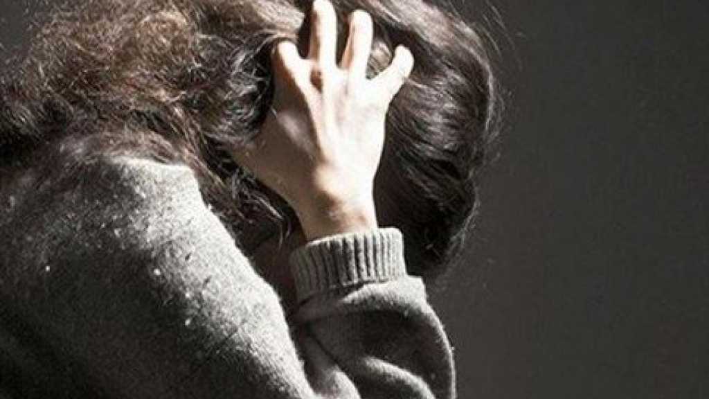  تحرّشَ بطفلة 