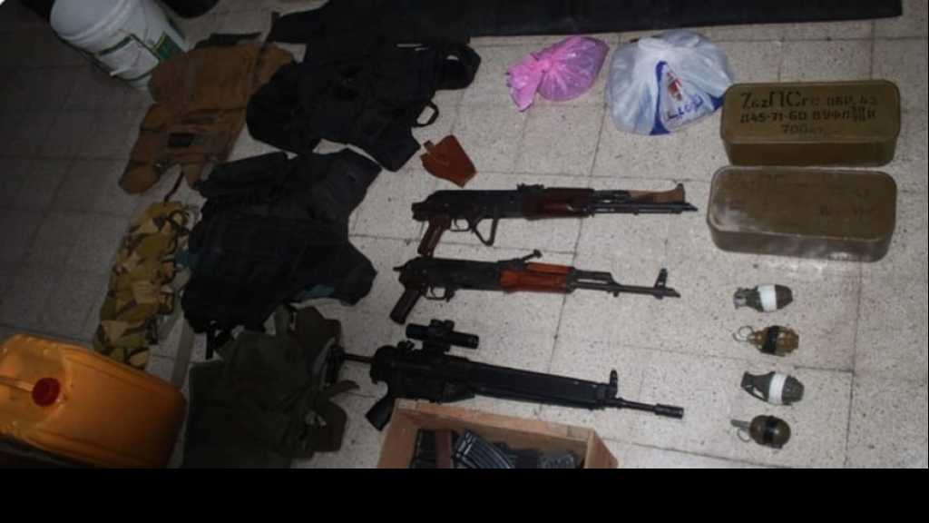 الجيش: دهم مبنى مهجور في منطقة سوق السمك – طرابلس وضبط كمية من الأسلحة الحربية والذخائر