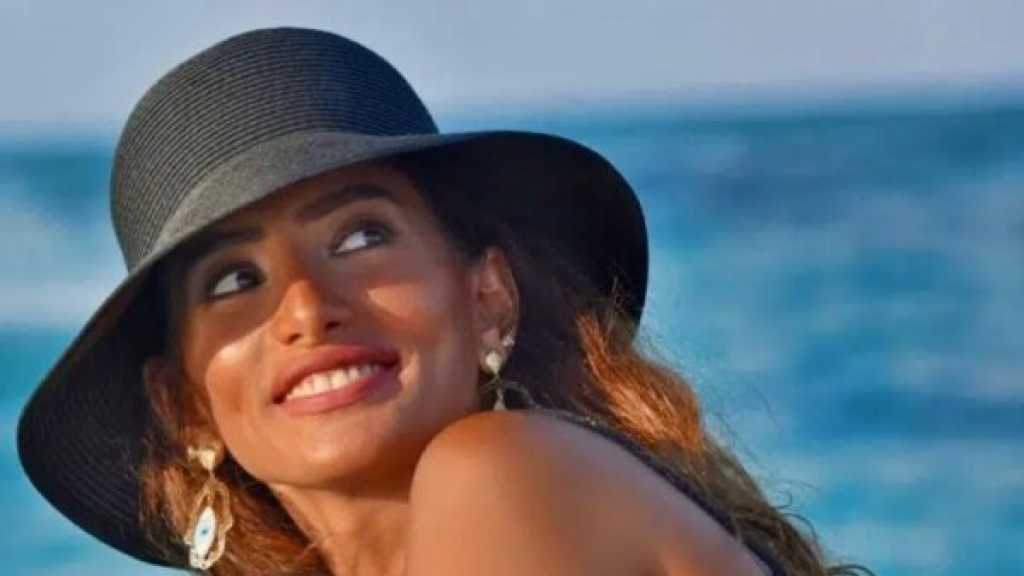 الفنانة زينة تخطت الخط الأحمر: شبه عارية على شاطئ البحر