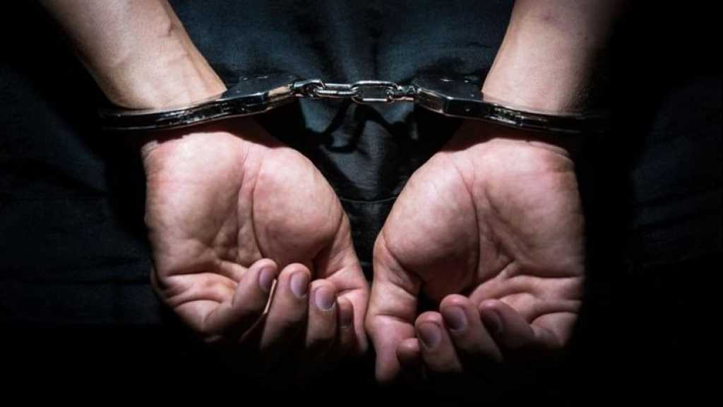 بعد أن أوهمها أنه قادر على طرد الأرواح الشريرة قام بسرقة منزلها!