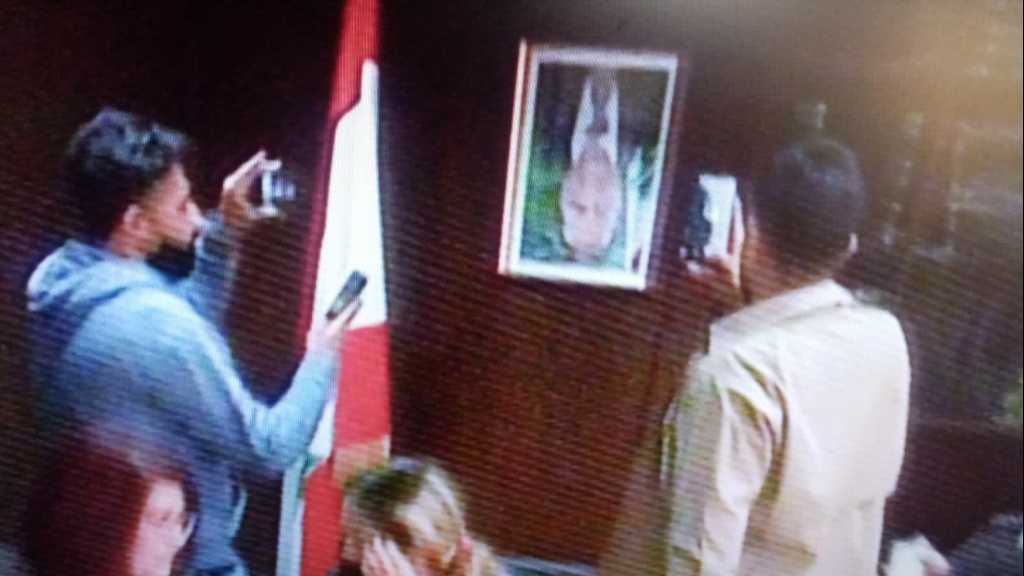 الدولار يهدّد النظام العام ومهزلة المركزي: «غوغل» يتحمل المسؤولية!