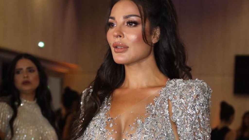 نادين نسيب نجيم تعلق على طلاق شيرين عبد الوهاب وحلقها لشعرها