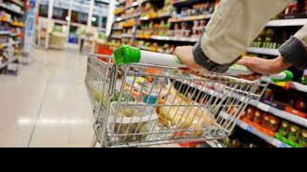 اللبنانيون عاجزون عن شراء غذائهم.. الحكومة معطلة ولا إجراءات عملية تمنع الكارثة