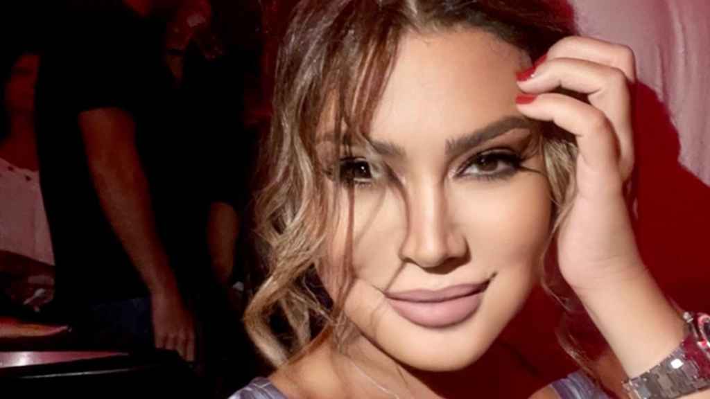 النجمة الذهبية نوال الزغبى تنشر صورا جديدة لها : أنا بدى غرامو.. قلبي على قلبو (صور وفيديو)