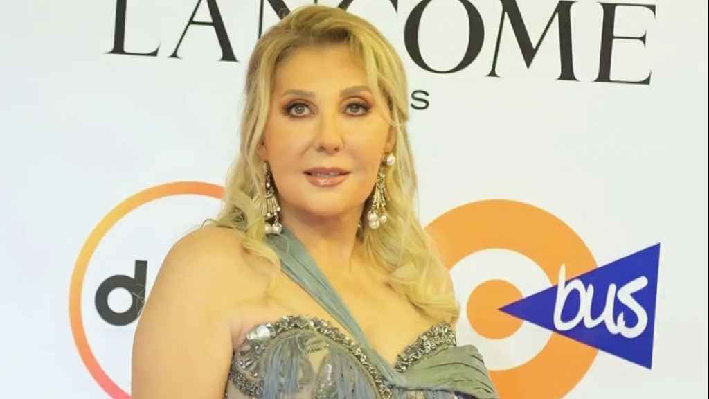 نادية الجندي ترد على اتهامها بسرقة أموال زوجها وتهدّد…
