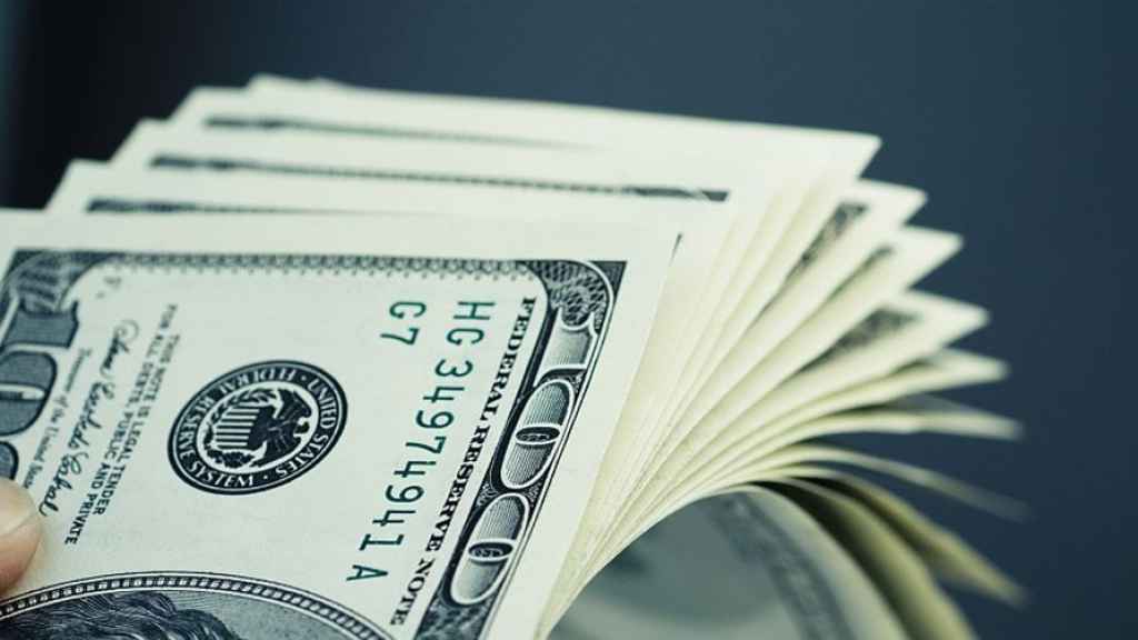 إرتفاعٌ في دولار السوق السوداء