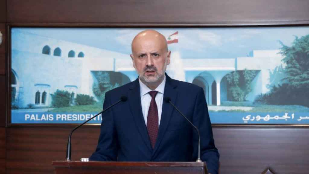 وزير الداخلية يكلف قوى الامن بازالة الصور المسيئة للسعودية من شوارع الضاحية في بيروت