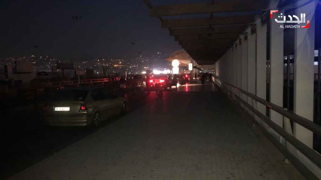 بالصور ـ مطار بيروت الدولي بلا كهرباء