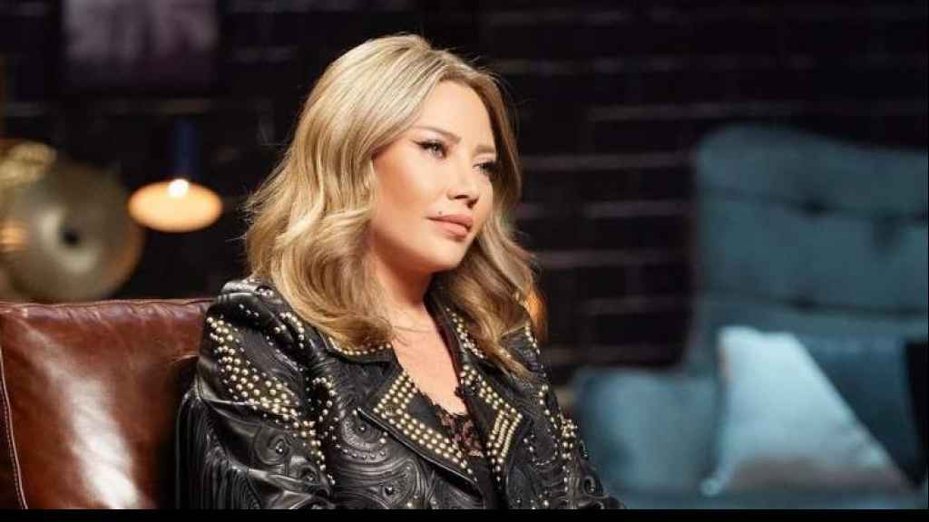 سلافة معمار بمشهد جريء “عالحد” والجمهور غاضب!