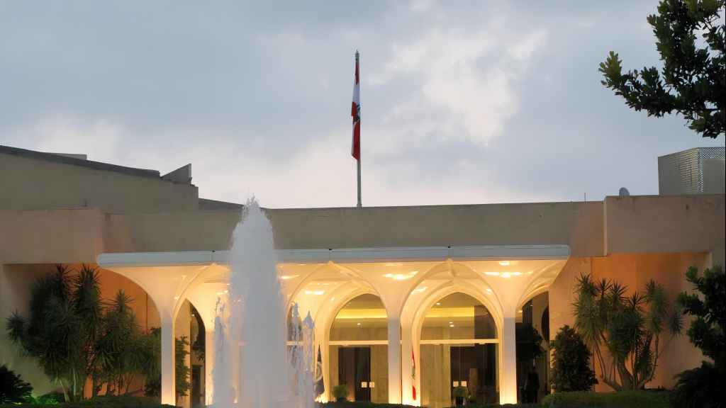دعوة الحوار المتأخر هي إعلان لسقوط ونهاية العهد