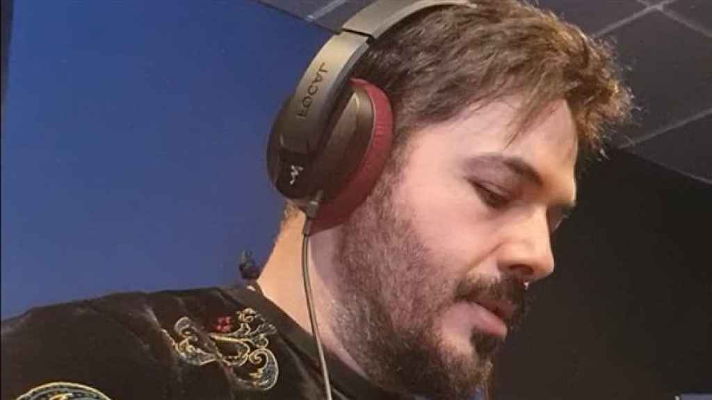 مفاجآت من العيار الثقيل بانتظار جمهور البوب ستار رامي عياش !