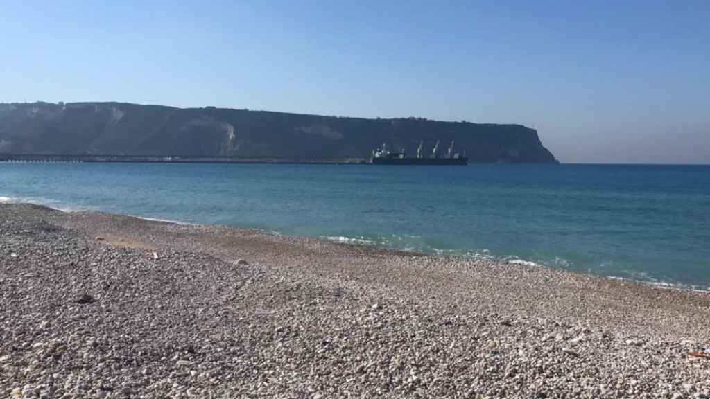 لجنة كفرحزير البيئية تحذر حكومة ميقاتي من الوقوع في  فخ شركات الترابة القاتلة.