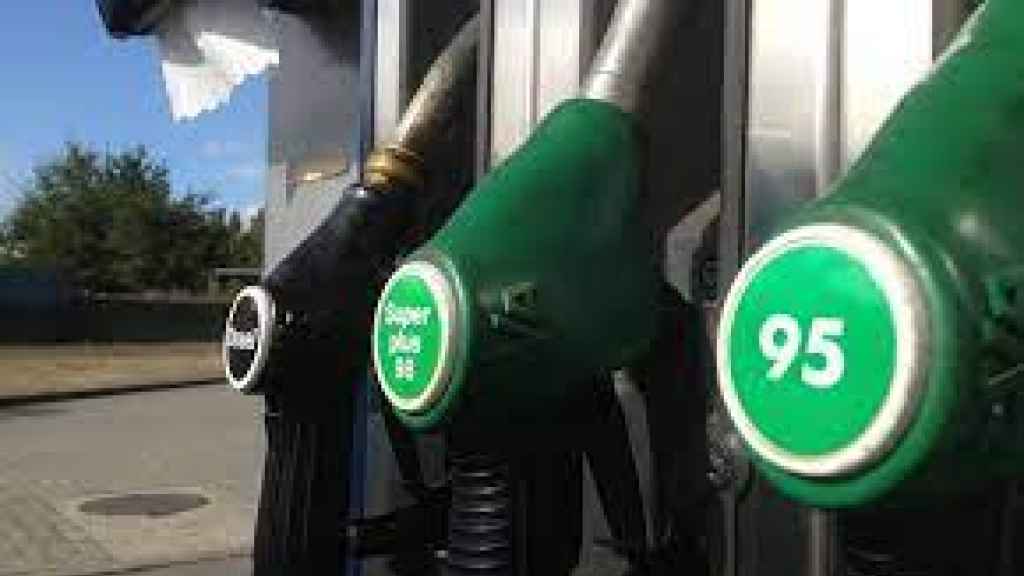 انخفاض البنزين 600 ليرة… ماذا عن المازوت والغاز؟