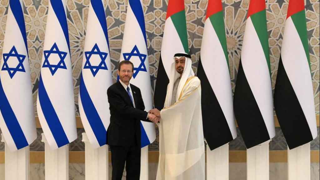 هرتسوغ مُطبطباً على ابن زايد: ليس لدينا إلّا التعاطٌف