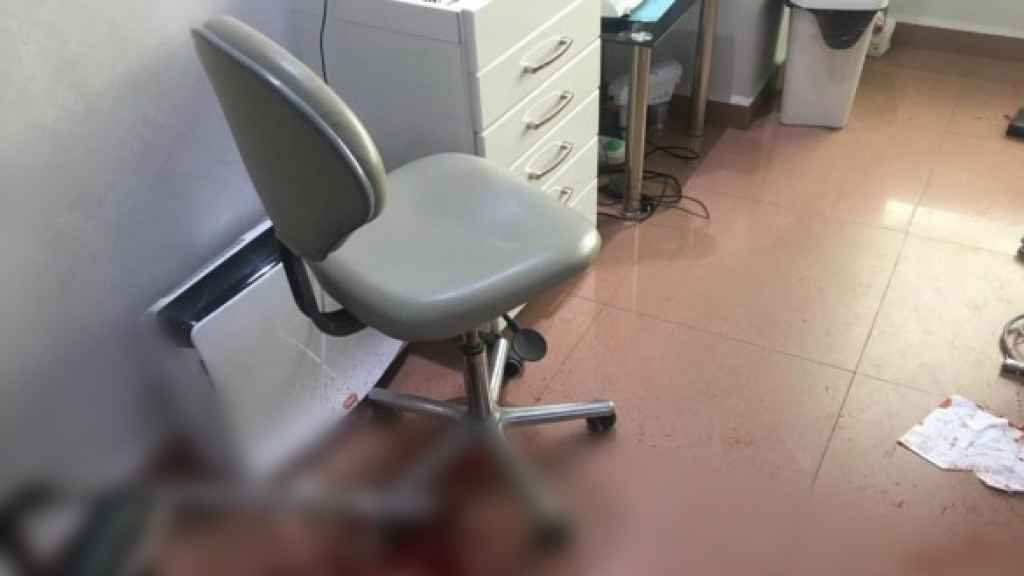 جريمة تهز البقاع.. طبيب أسنان جثة داخل عيادته!