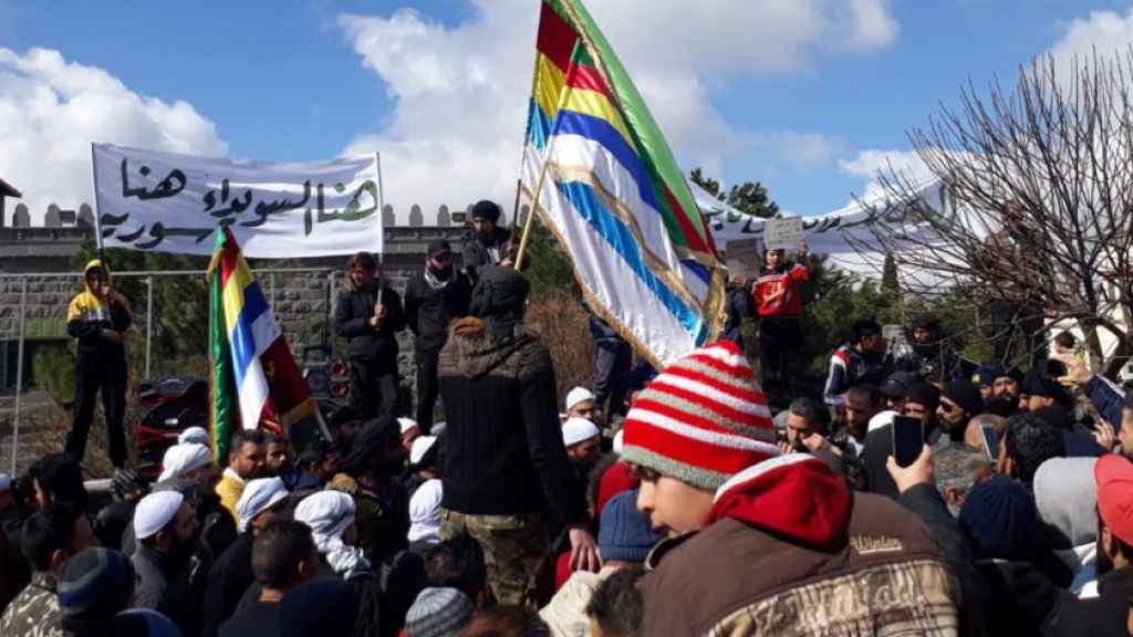 احتجاجات السويداء تتوقف مع مهلة لتلبية المطالب