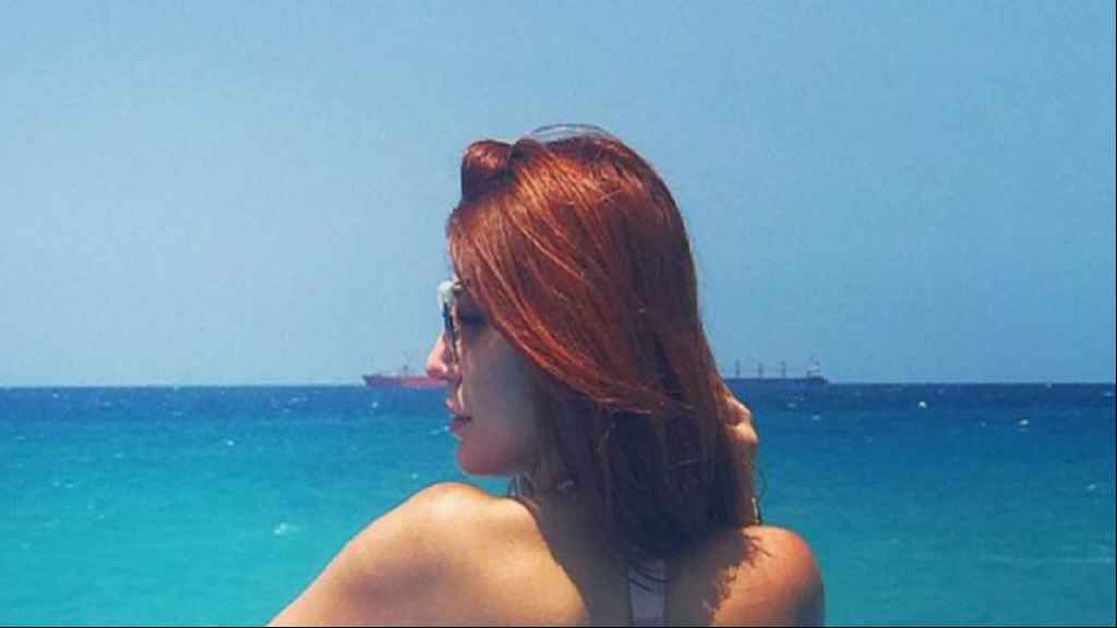 فنانة سورية تكشف أن الجمال يساعد الممثلة في بداية الطريق