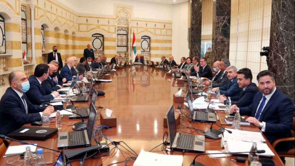 هل تنجو الحكومة من معمعة ملاحقات سلامة وعثمان!