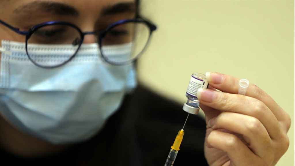 لبنان مكبّاً للقاحات كورونا