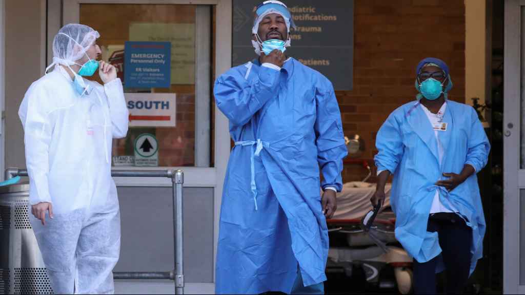 علماء يدقّون ناقوس الخطر من موجة كورونا جديدة