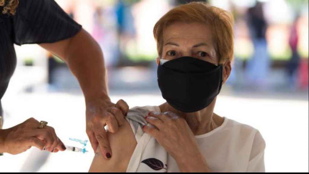 اللقاحات تتجاوز 11 مليارًا 493 مليون إصابة بـ «كورونا» حول العالم