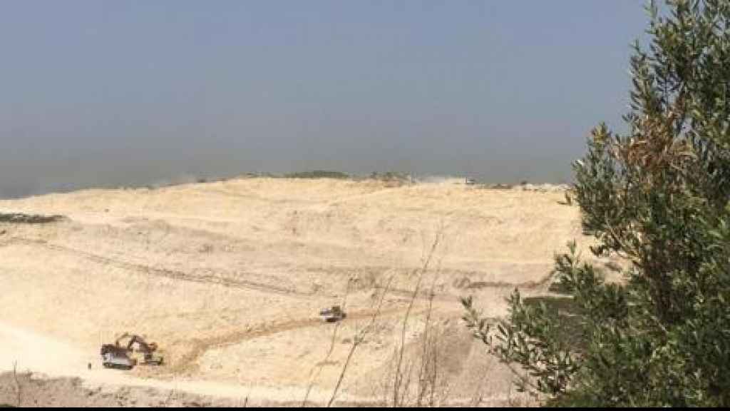 لجنة كفرحزير استنكرت ما تقوم به شركات الترابة: اجرام بيئي واغتيال للانسان والطبيعة