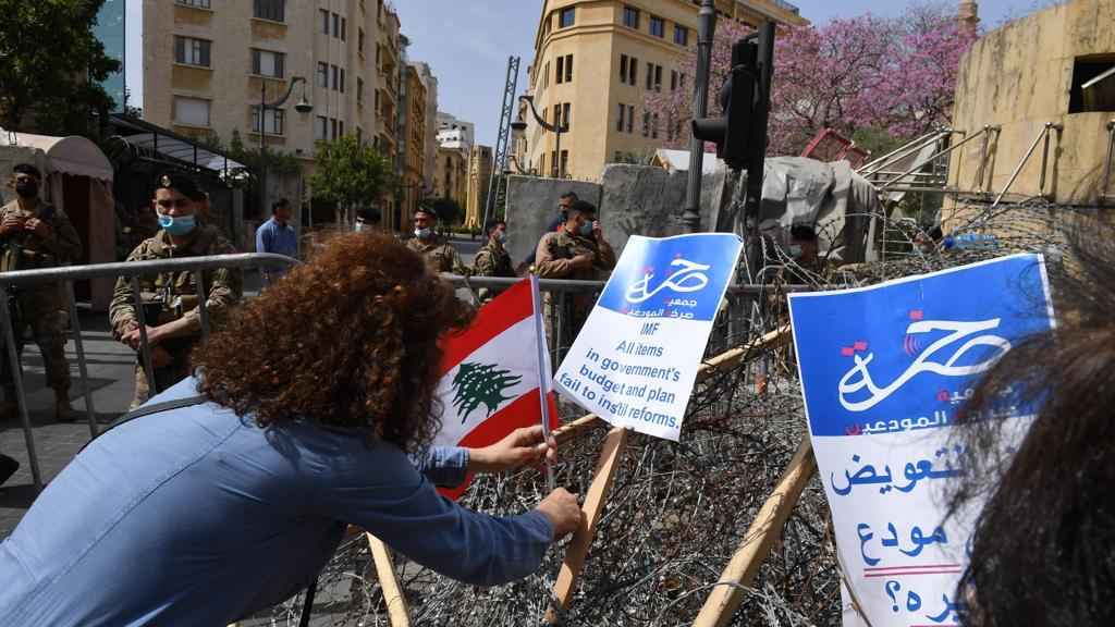 خطة التعافي في مجلس الوزراء .. والمودعون بمواجهة الكابيتال كونترول!