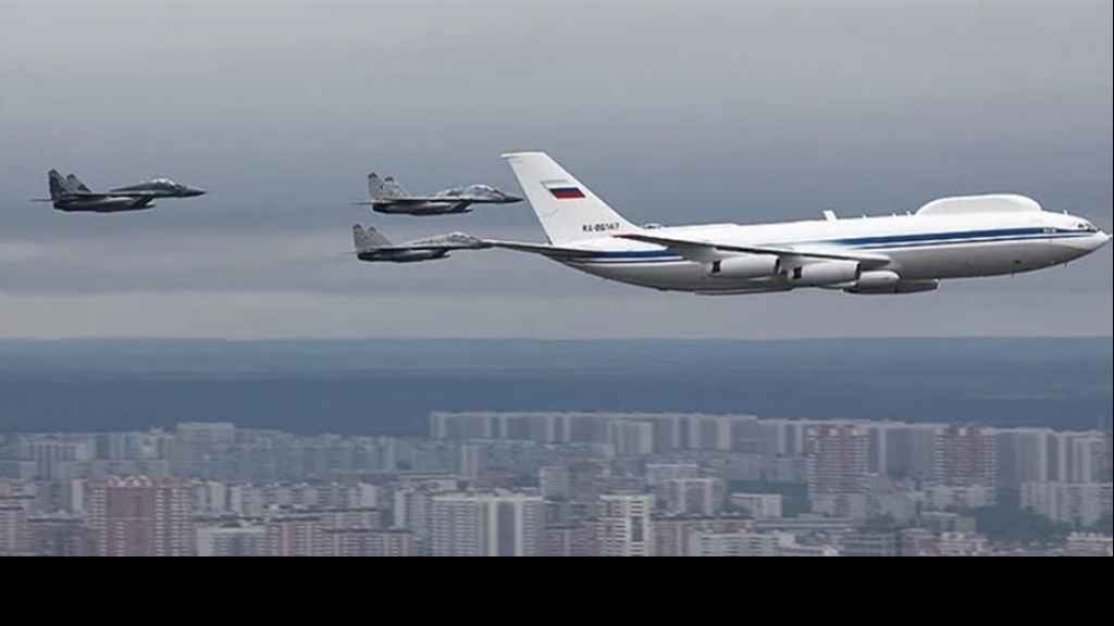 “طائرة يوم القيامة” في سماء موسكو… رسائل نووية جديدة من بوتين لـ”الناتو”؟
