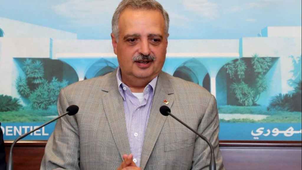 أرسلان اتصل بكرامي معزياً: طرابلس ستبقى وفية لنهج رشيد كرامي