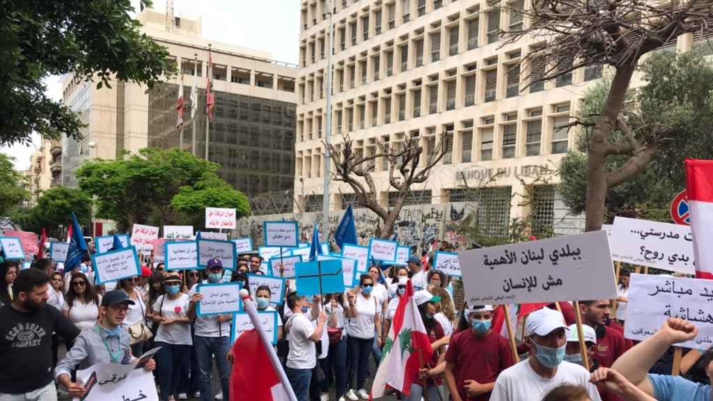 نواب التغيير على منصة التفاوض بين اللجان والحكومة