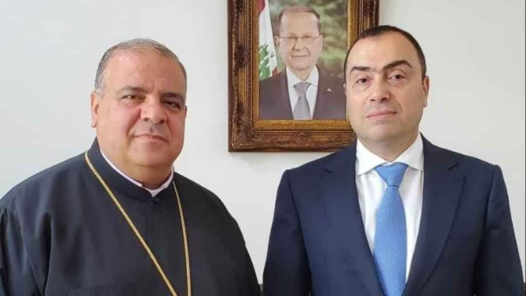 المطران ابراهيم عرض الأوضاع مع مدير المخابرات