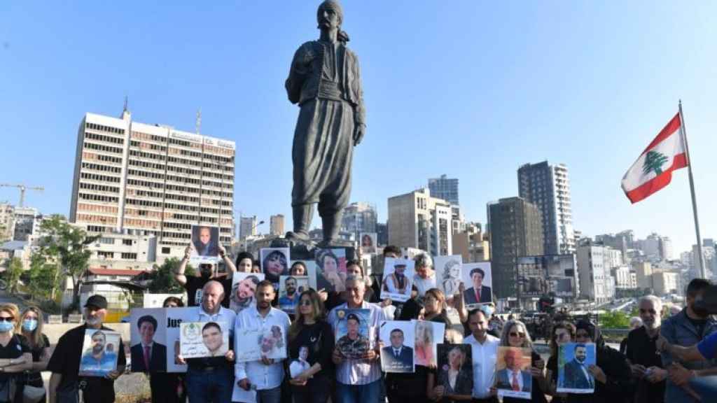 صور| أهالي ضحايا انفجار المرفأ لوزير المالية: “توقع منا كا شيء”