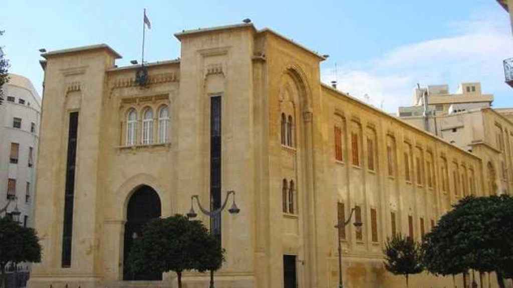 انتخاب اللجان اليوم وضبابية حول الاستشارات