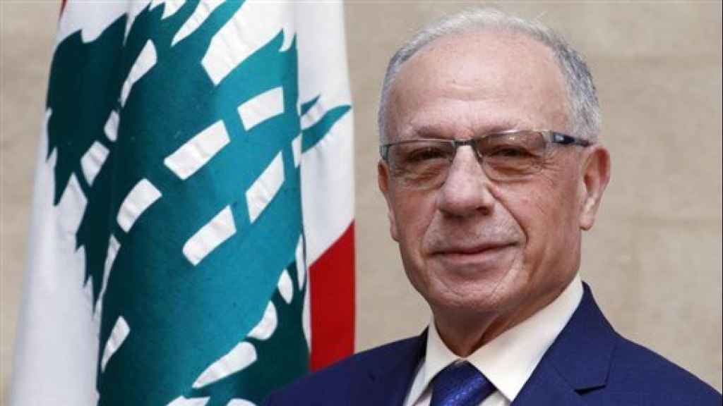 وزير الدفاع: وقف العمل بقرار تجميد مفعول رخص حمل الأسلحة