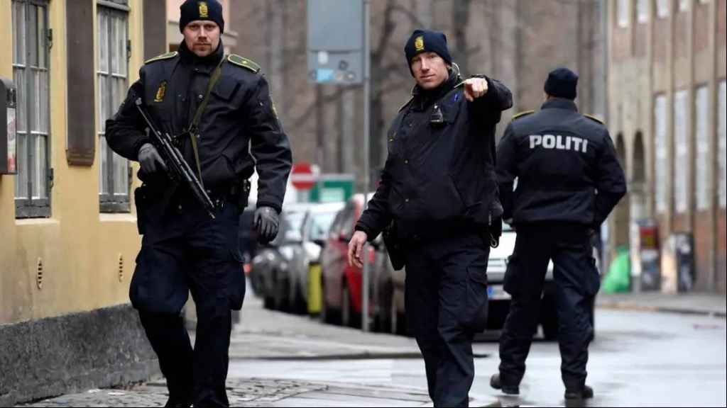 حادث أمني خطير في الدنمارك.. 3 قتلى و3 جرحى في حالة حرجة بإطلاق نار