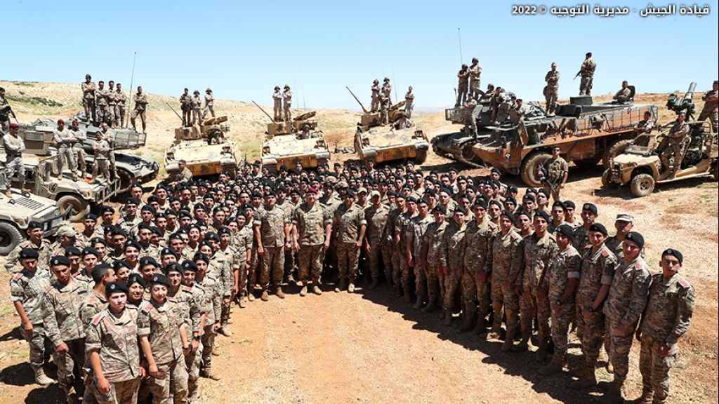 قائد الجيش: الهبة القطرية ستصرف في دعم رواتب العسكريين فور تسلمها