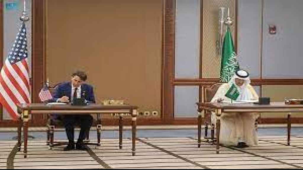 السعودية والولايات المتحدة توقعان 18 اتفاقية ومذكرات تعاون