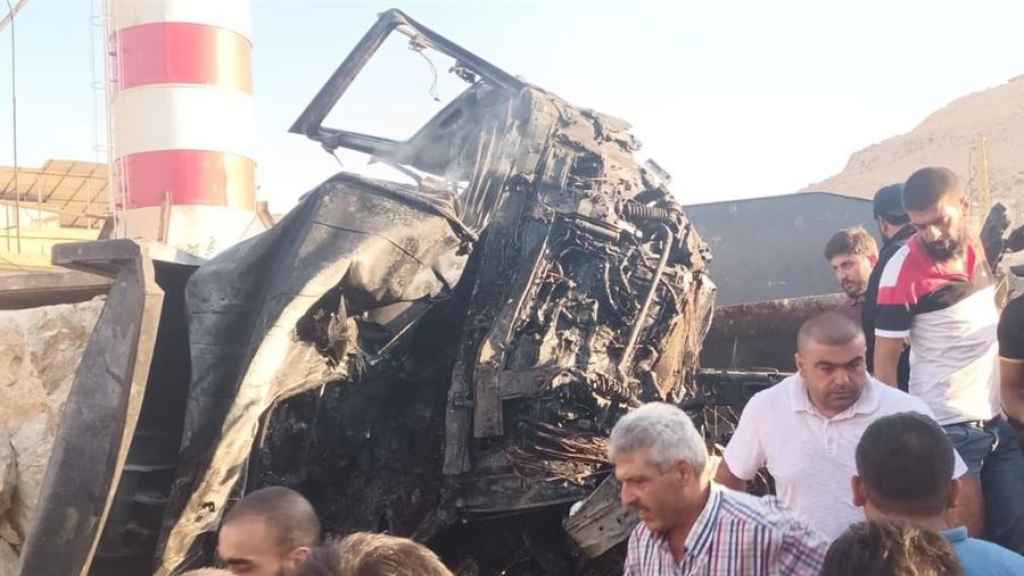 مأساة في عرسال... شاحنة تجتاح سيارات وسقوط قتلى وجرحى! (صور)