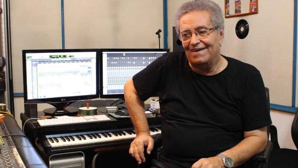 ‏الموت يغيب المايسترو إحسان المنذر بعد صراع طويل مع مرض عضال، عن عمر ناهز الـ75 عامًا 