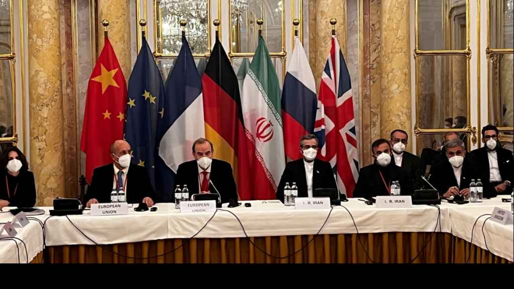 إيران: الولايات المتحدة تراجعت مرغمة عن الإنسحاب من الإتفاق النووي
