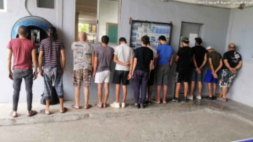 الجيش:توقيف 11 سوريا ولبنانيَّين وضبطت أسلحة وذخائر مختلفة