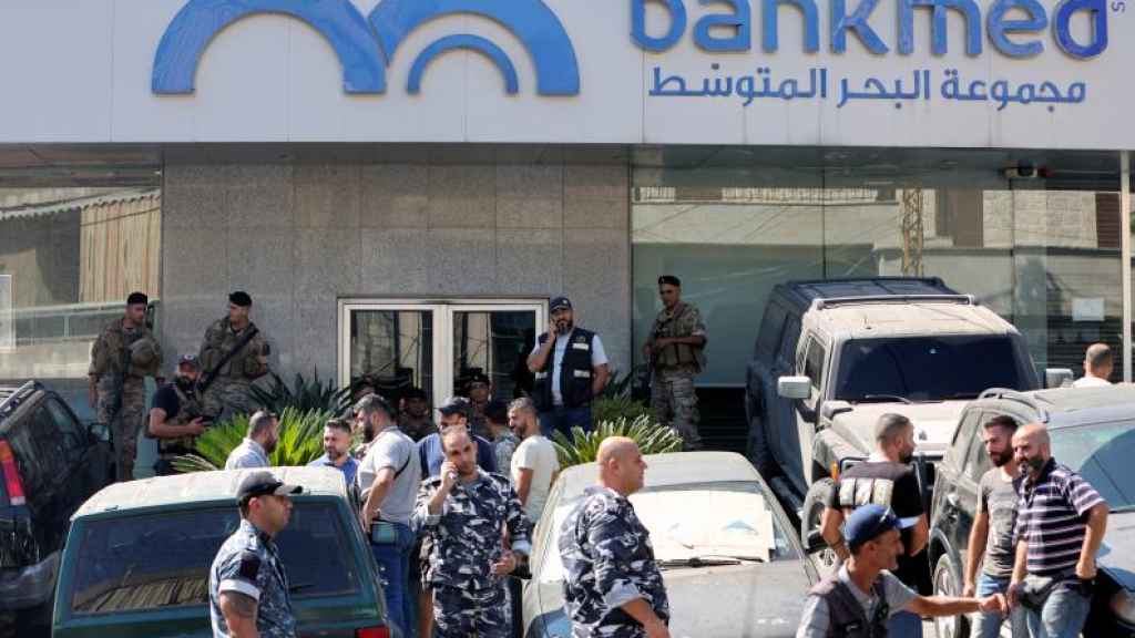 بعد مفاوضات شاقة… هكذا انتهى سيناريو اقتحامات المصارف اليوم