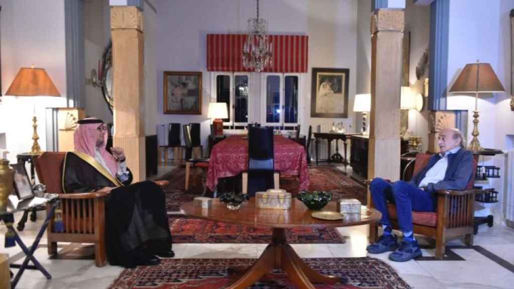البخاري يفتتح جولته الرئاسية عند جنبلاط