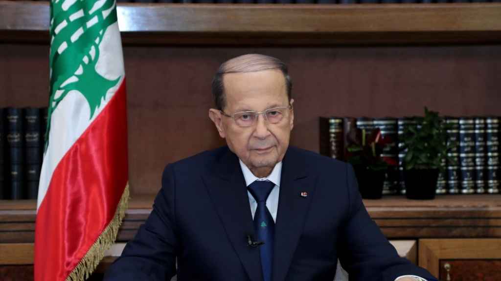 الرئيس عون عرض مع وزير الدفاع الوطني ملاحظات لبنان على عرض هوكشتاين التي تضمن حقه في التنقيب عن النفط والغاز