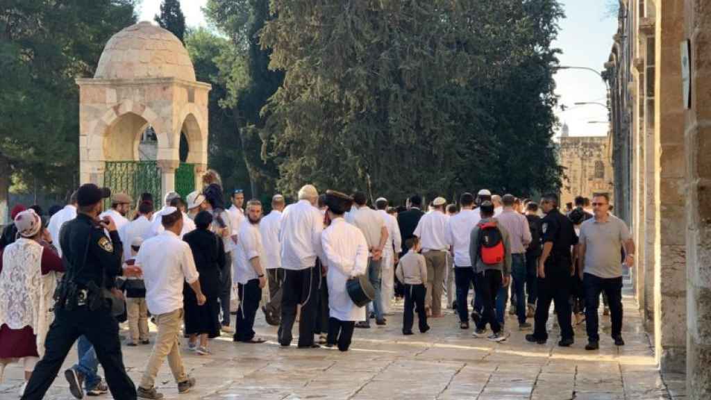دعوات فلسطينية للتصدي لاقتحام الأقصى الثلاثاء