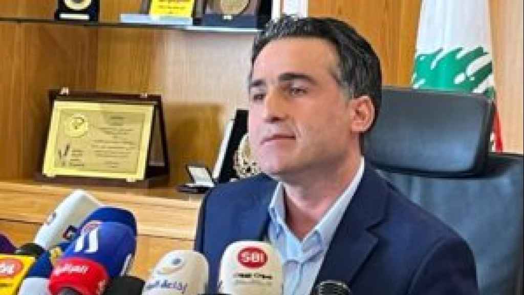 حمية يناشد: لا يمكننا كوزارة اشغال ان نتحول الى شركة رفع النفايات