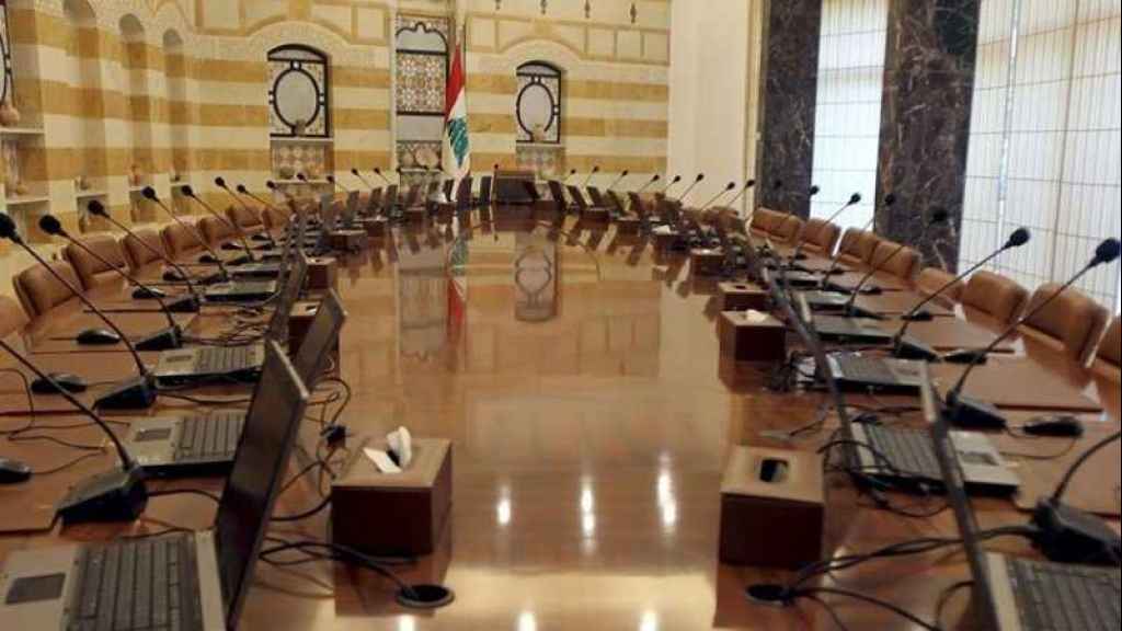 آخر التواقيع.. لا حكومة!