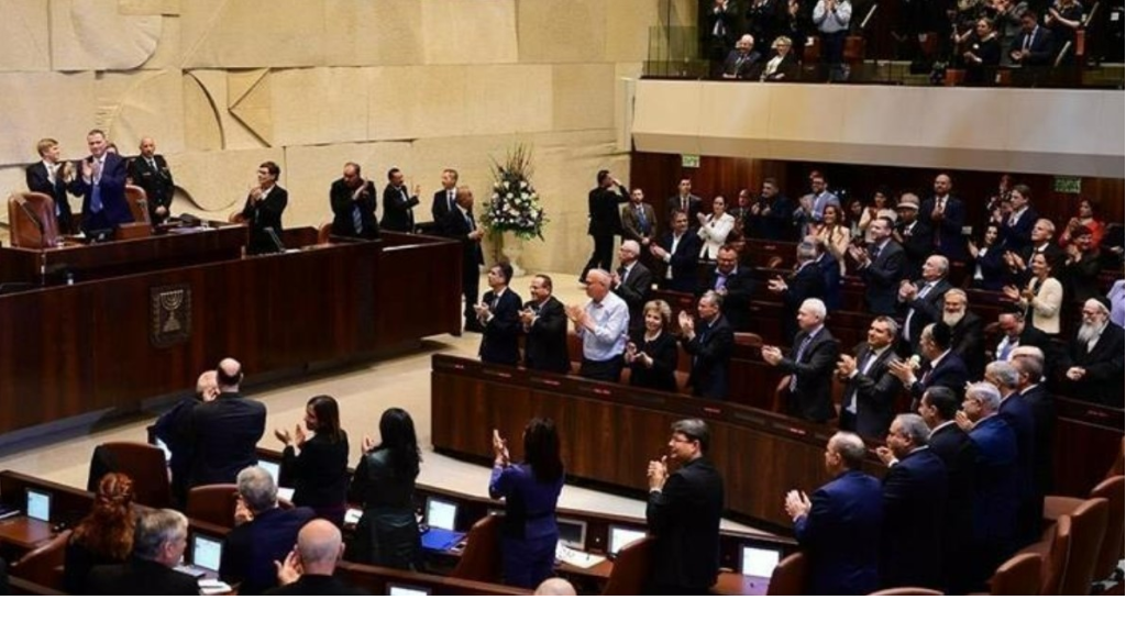 عضو في الكنيست تحت نيران المقاومة 